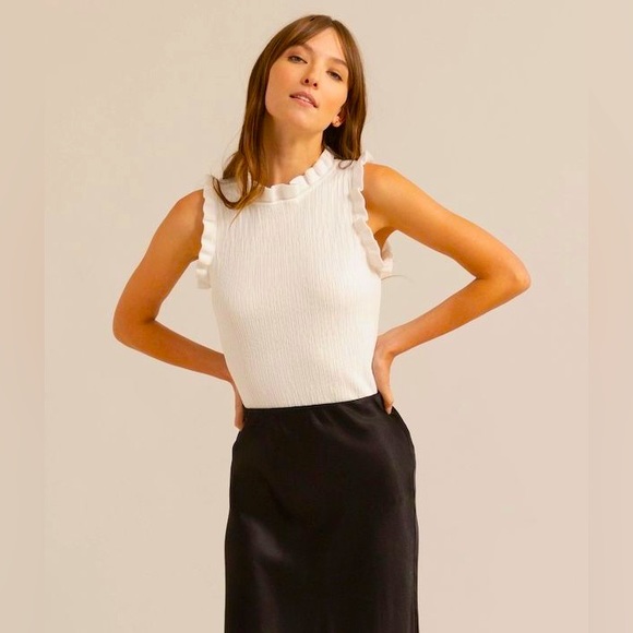 Modern Citizen Tops - Modern Citizen Azza Sleeveless Ruffle Tank size S